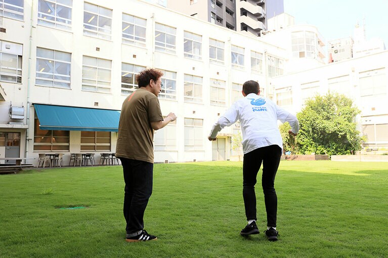 ジョイマンのネタをパラパラ写真で。