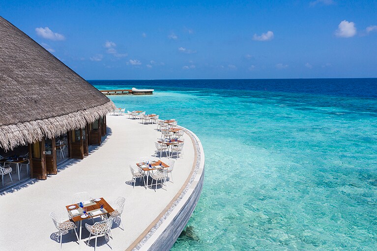 セルシウスはラグーンに面したテラス席も。