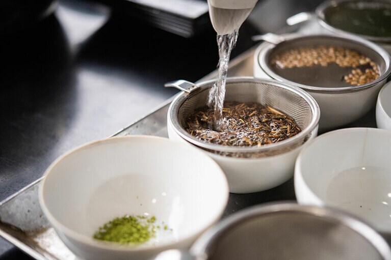 単一産地のシングルオリジンからブレンドまで、お茶の世界は広い！