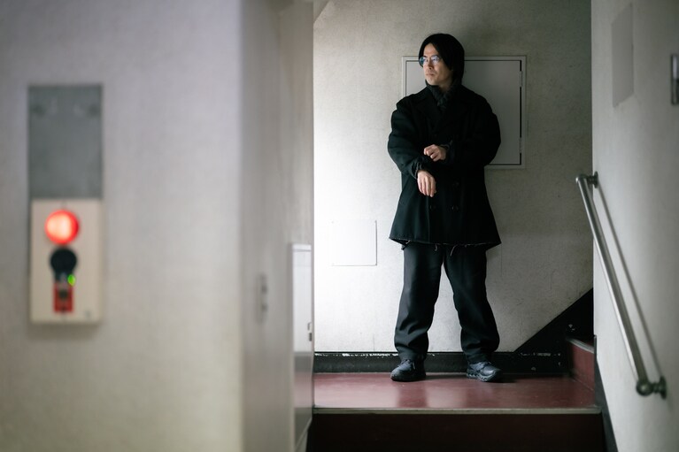 「自分は保護された環境にいる気がした」新作『地図にない』開幕を控えた劇作家・玉田真也が能登半島を巡り、気づいたこと