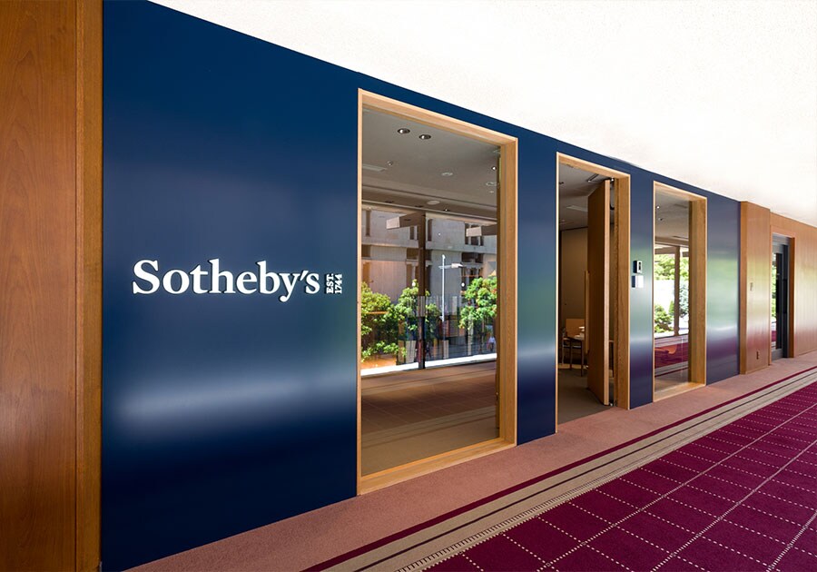 2019年6月、ササビーズジャパンの国内初ショップが東京・帝国ホテル内にオープン。入札、査定などオークションへの橋渡しを担う。©Sotheby's