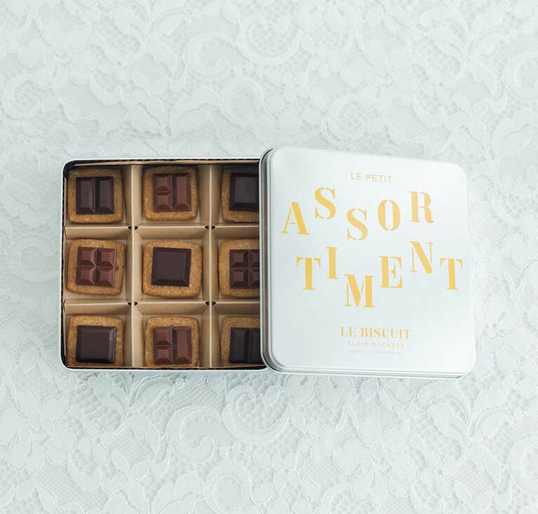 「カレ・ピュール・ブール・オリジン」2種類詰め合わせ9個入り 4,104円／ル・ビスキュイ・アラン・デュカス