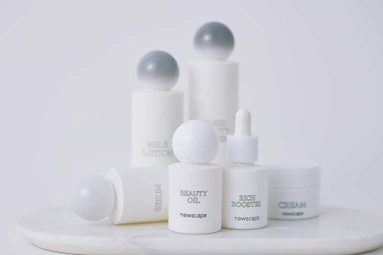 すっきりとクリーンなデザイン。グラデーションの美しいキャップが目を引きます。