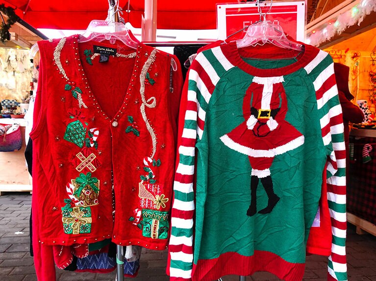 この昭和感!? がたまらない。すべて各25カナダドル、2枚で40ドル。