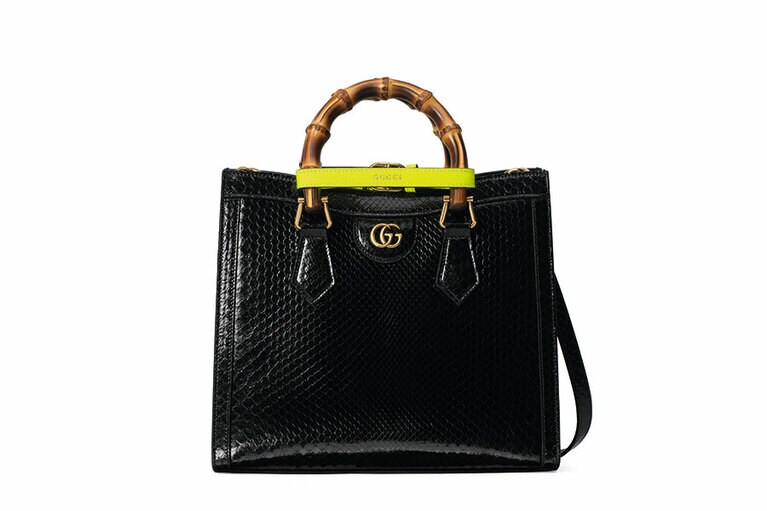 「グッチ ダイアナ」スモール 558,800円(税込) H24xW27xD11cm