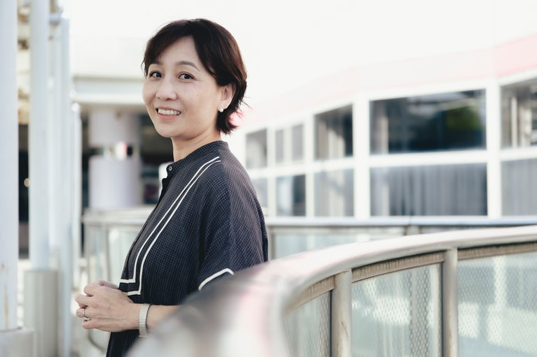 韓国語翻訳家の小山内園子さん。