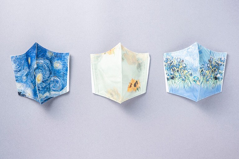 「看我臉色True Colors」醫療口罩 フィンセント・ファン・ゴッホ『星月夜』『12本のひまわり』など全5種各6枚 799元／蛙蛙文創