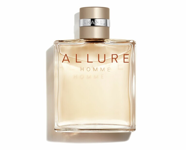 フレッシュ、スパイシー、ウッディで構成される、男性用の香り。写真は「オードゥ トワレット(ヴァポリザター)」50mL 8,200円。