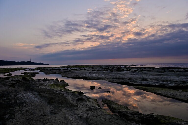 国の天然記念物にも指定されている景勝地・石見畳ヶ浦。