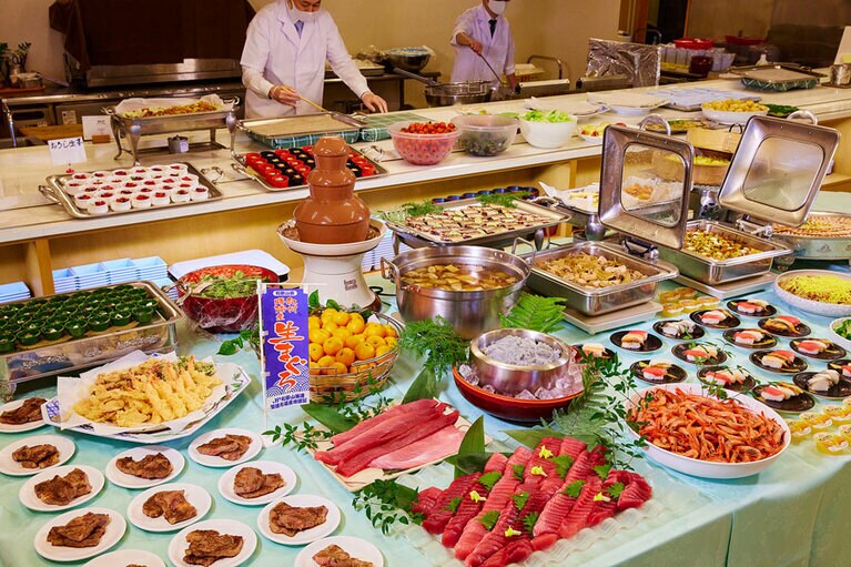 ホテル浦島［和歌山／南紀勝浦温泉］夕食バイキング。