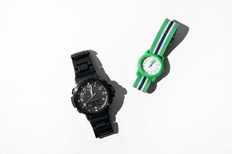 （左）PRO TREK／CASIO、（右）キッズウォッチ／TIMEX