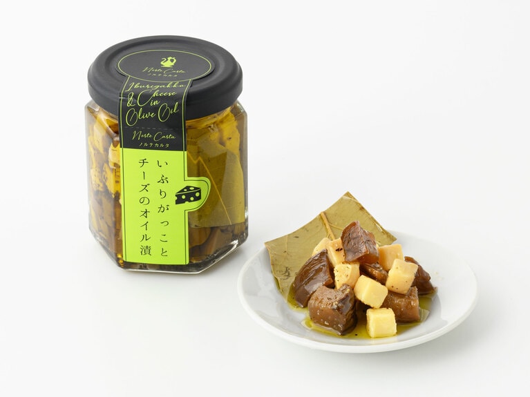 【秋田県】いぶりがっことチーズのオイル漬 100g 980円／ノルテカルタ