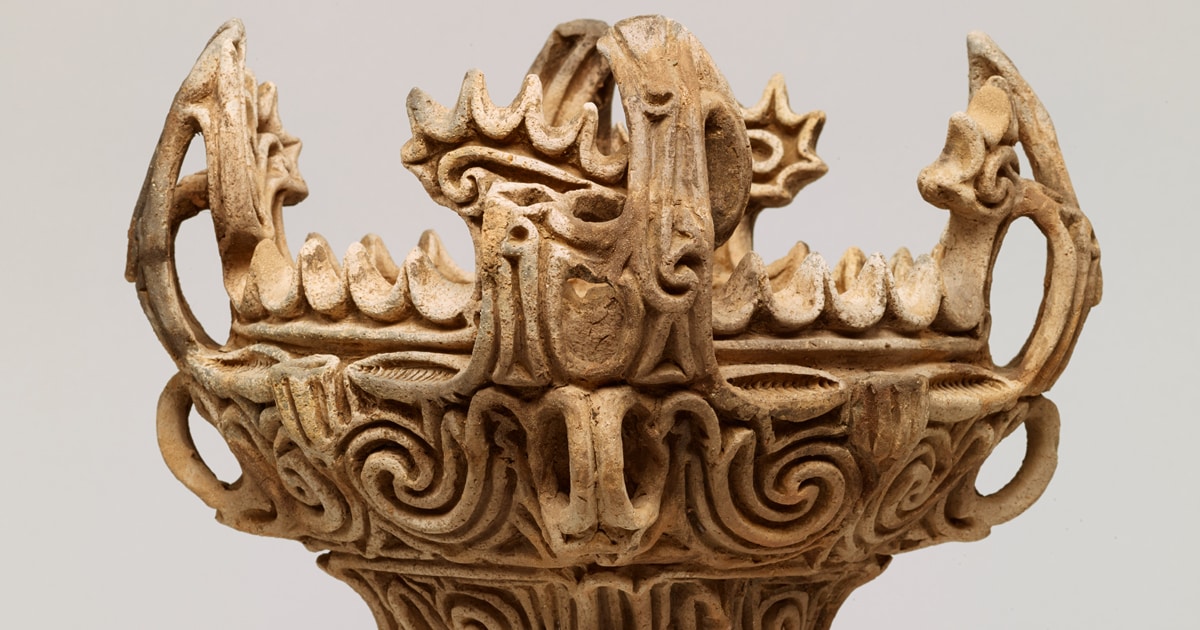 縄文時代　縄文土器　土器　発掘品　出土品　骨董　アンティーク　置物　飾り物　彫刻 なぜこれほどまでに惹かれる？ 縄文アートが語りかけるもの