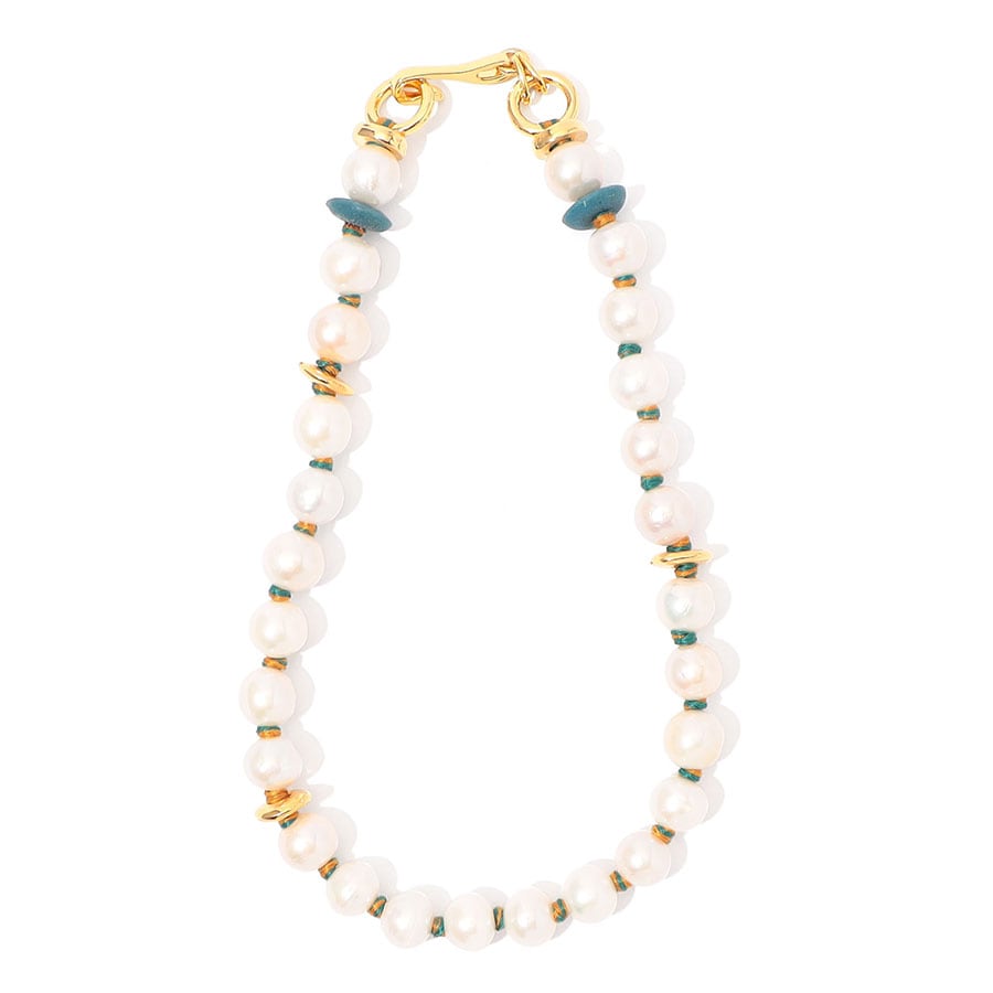 PACIFICA PEARL NECKLACE 59,400円／LIZZIE FORTUNATO