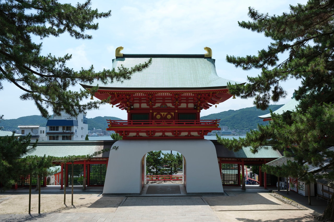 安徳天皇を祀る赤間神宮。