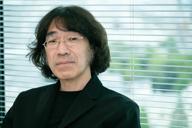 佐渡岳利監督。