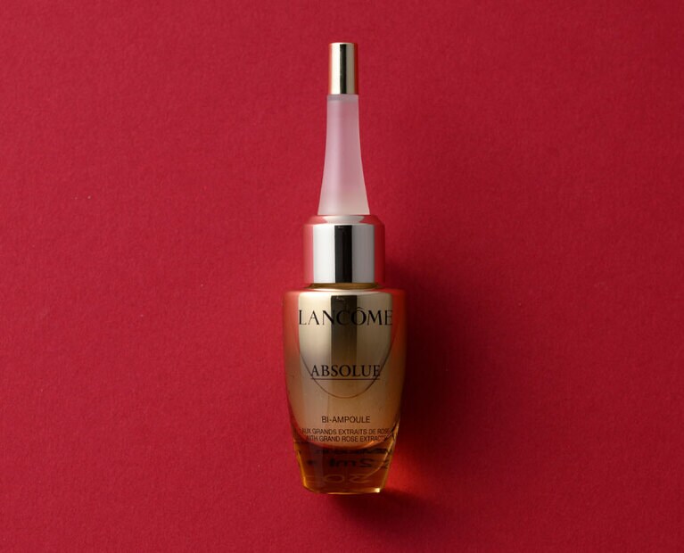 ランコム アプソリュ オレオ コンセントレート 12mL 22,000円。