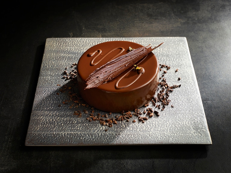 野島茂氏のシグネチャーケーキ「アリア」。