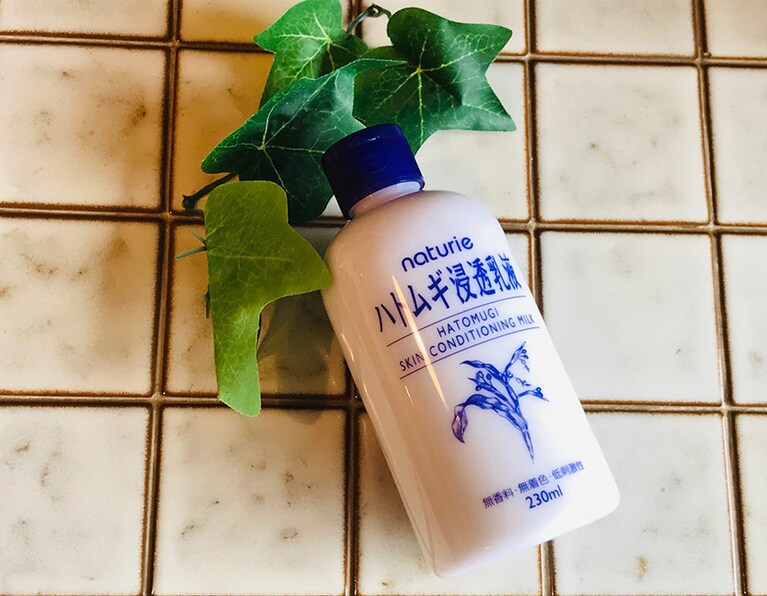 SNSでも「肌の調子がよくなる」「ベタベタしないけど、もの足りない、というわけじゃない」など、テクスチャーと保湿力のバランスのよさや、うるおい力に驚く声が続々。