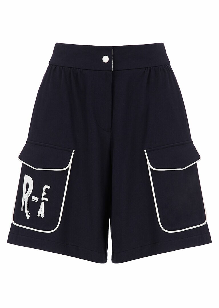 パンツ 73,700円。