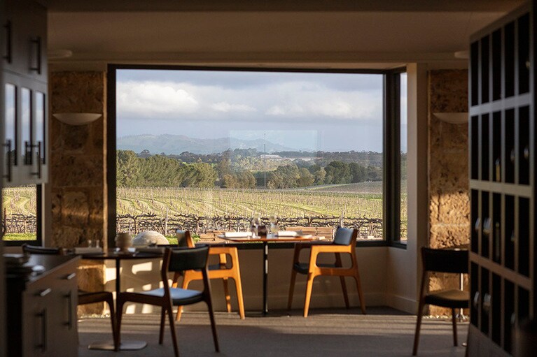 バロッサ・バレーには、ワインを優雅に楽しめるレストランやホテルも。photo:Tourism Australia