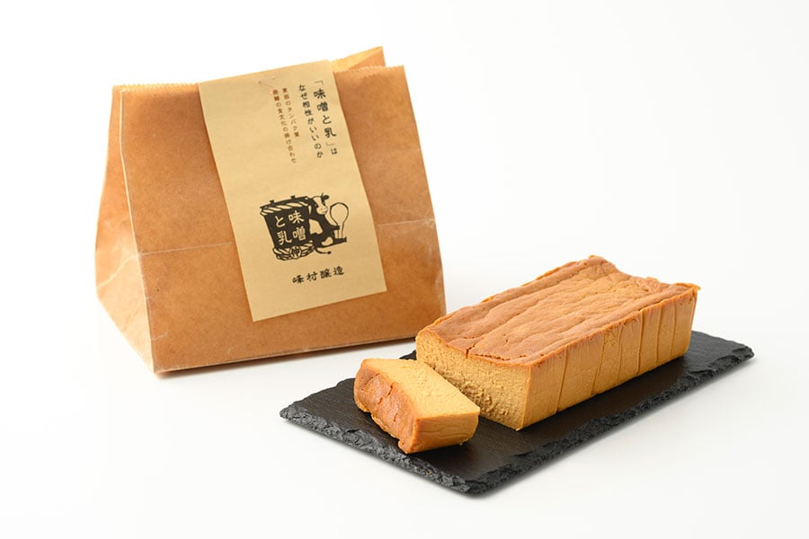 峰村商店「味噌キャラメルチーズケーキ」1,980円／新潟県