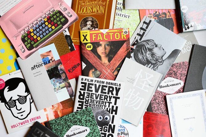 大島依提亜さんと映画の余談。 第1話 映画『Pearl パール』の パンフが