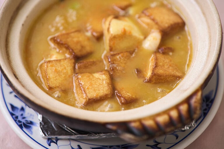 「蟹黄豆腐」280元。