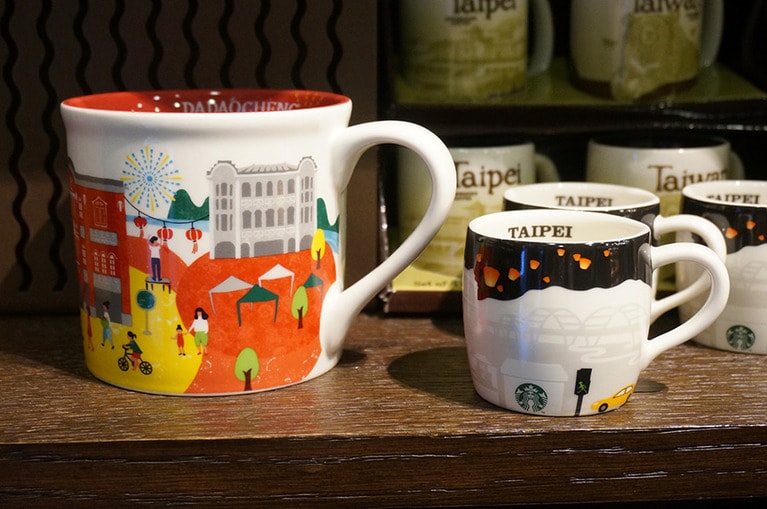 ランタンや黄色いタクシーなど、台湾らしいモチーフが描かれていてかわいい。