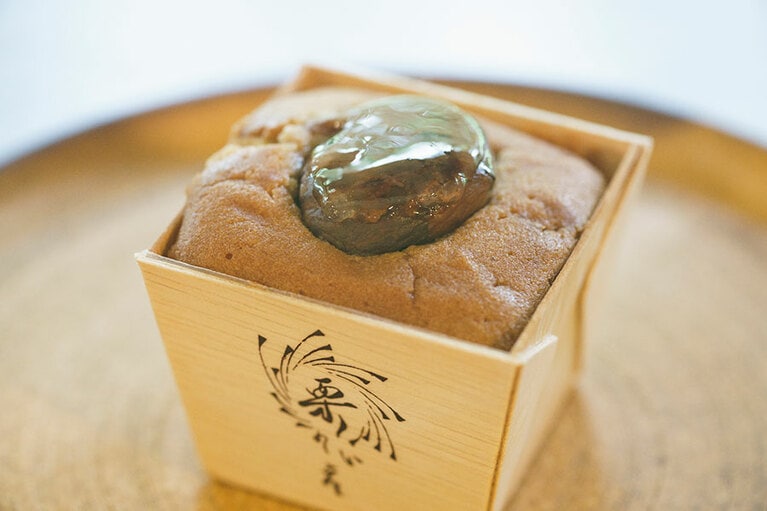 笠間の栗をぜいたくに使った、「和栗パウンドケーキ」（2個セット）1,800円。※10月4日（水）から1,900円。