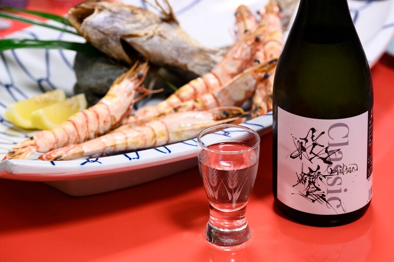 長崎県内の日本酒も各種置いている。