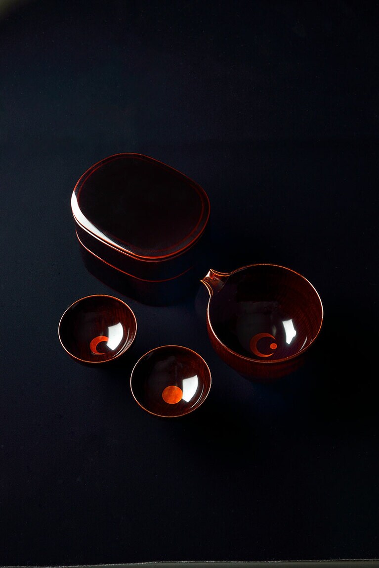 「角物」「丸物」など、多彩な技を誇る越前漆器。