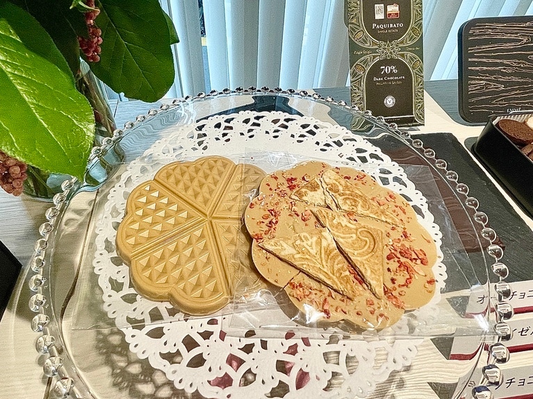 ワッフルをモチーフにした、北欧らしいデザインのタブレット。