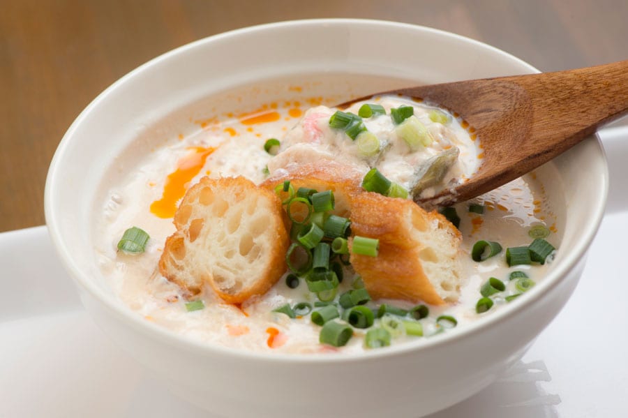 豆乳スープ「鹹豆漿」 490円。