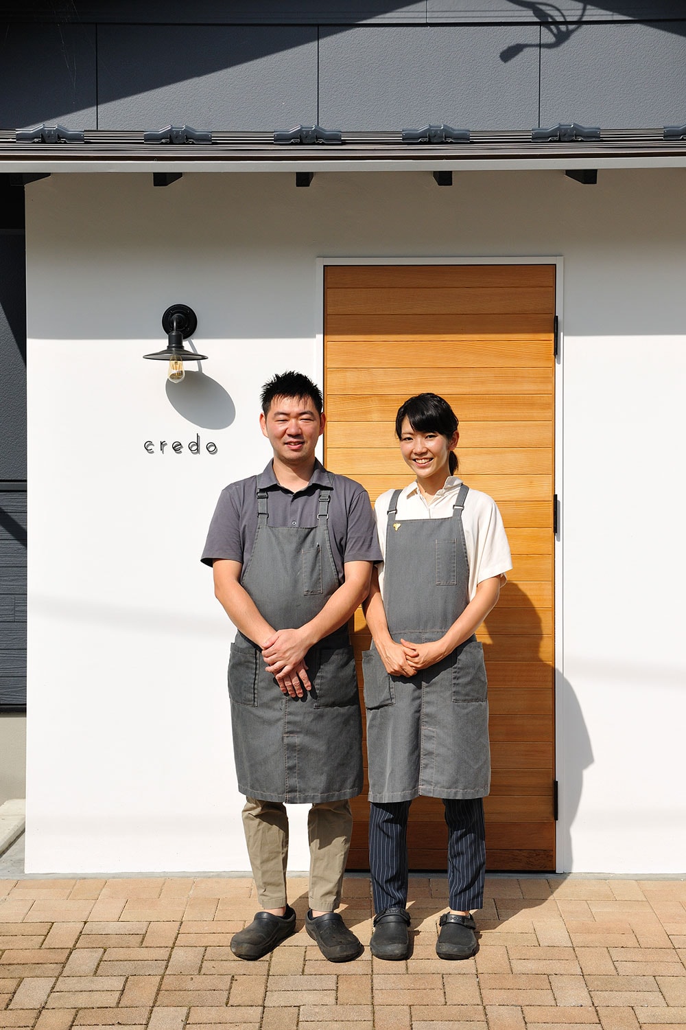 鈴木俊矢さん、円さん夫妻。いつかは山の中に畑付きのレストランを作るのがふたりの夢だという。