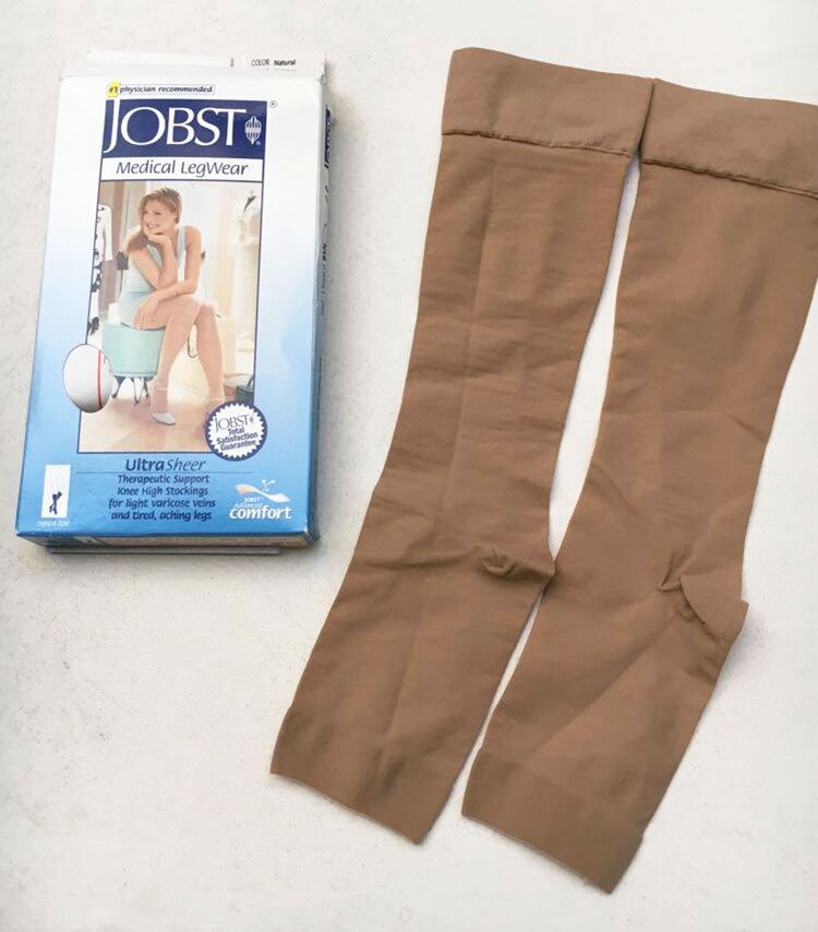 ひざ下タイプで4,000円弱でした。