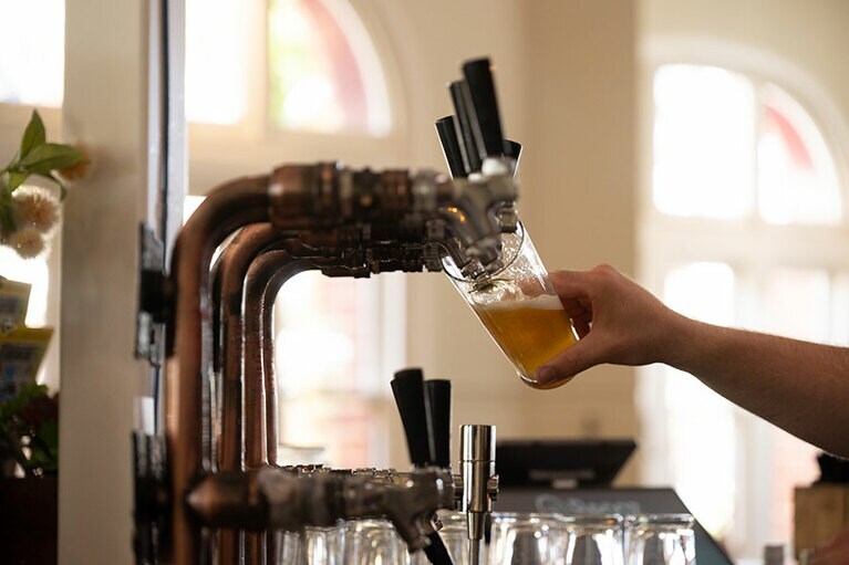 アイランド ブリュー ハウス＆ダイニング Island Brew House ＆ Dining。