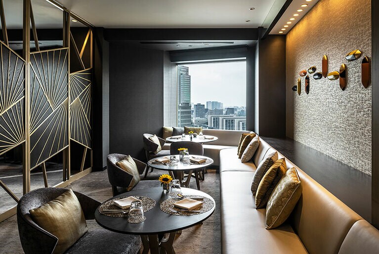 くつろいだ時間を過ごせるクラブインターコンチネンタルラウンジ。