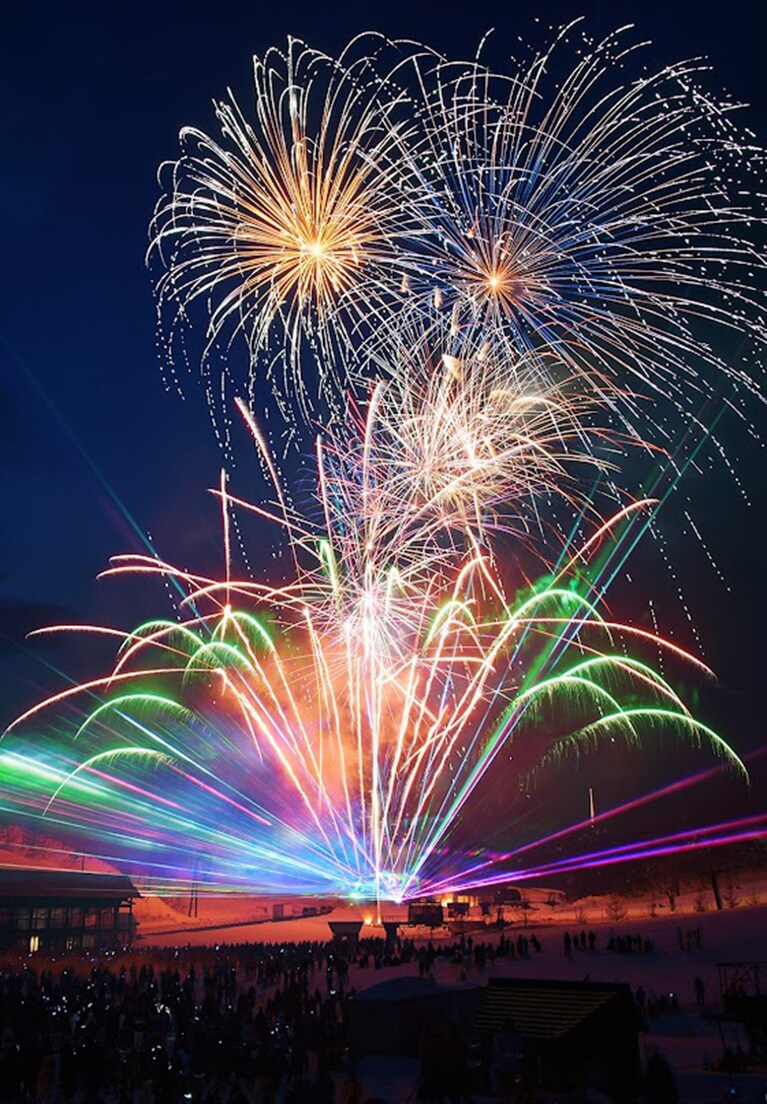 恩原高原氷紋まつり。