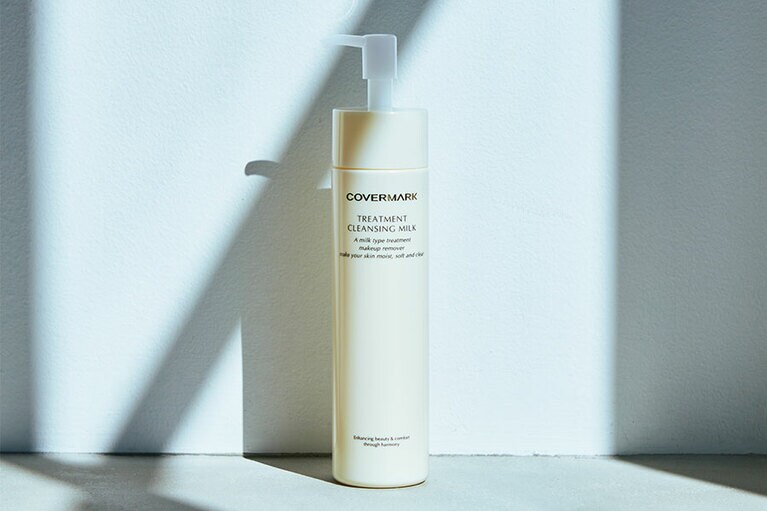 トリートメント クレンジング ミルク 200g 3,300円／カバーマーク