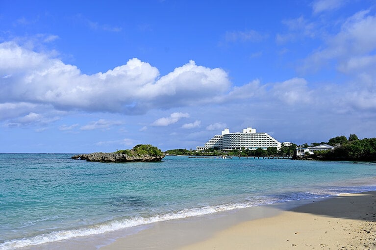 美しいビーチが目の前に。