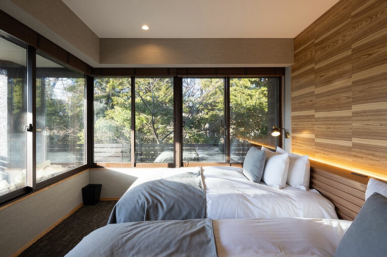 広大な敷地にわずか5室の客室は、すべて92平米を超えるオールスイート。