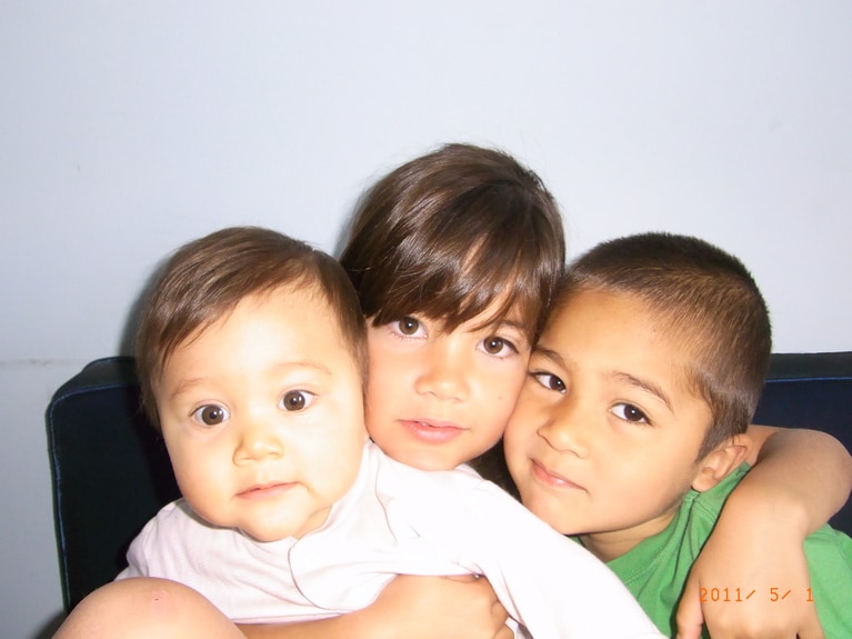 3人の子どもたち。
