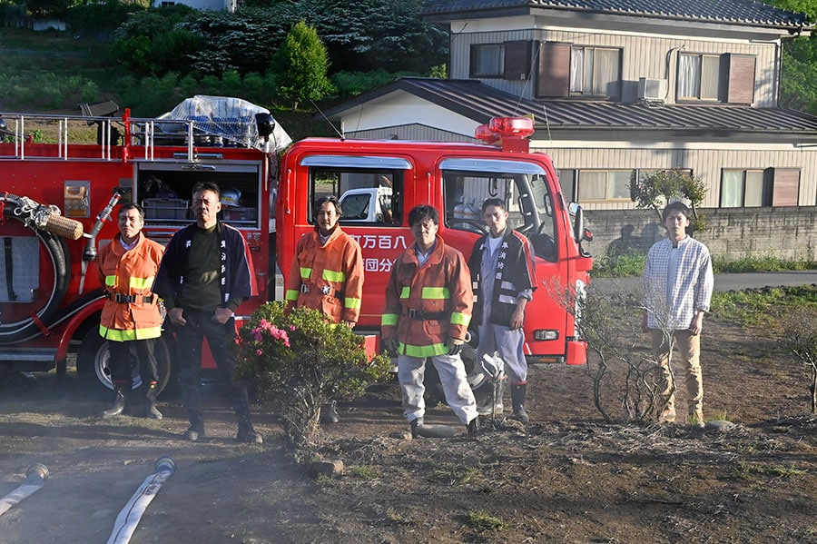 生まれた場所を守るため、真剣に消防活動を行っている。©テレビ朝日