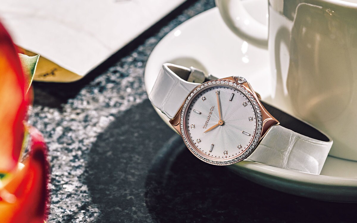 摩天楼から届いた躍動感を昇華した ティファニーのリストウォッチ