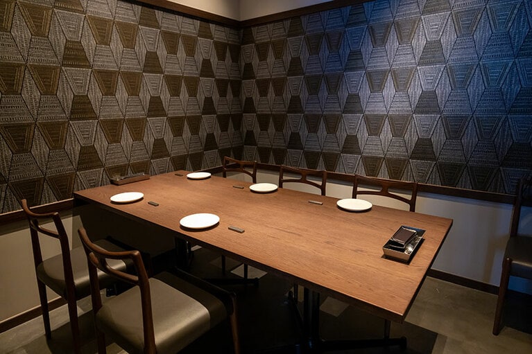 店内奥には個室も完備。最大10人まで利用可能。
