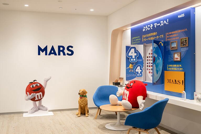 マース ジャパンはスナック菓子の輸入販売も行っている。