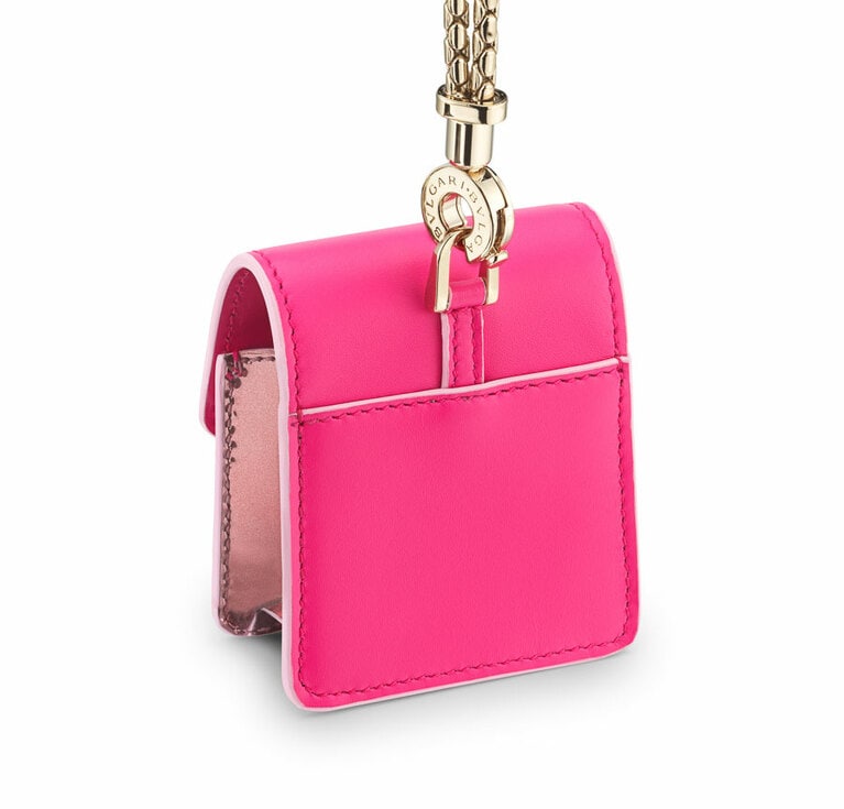 【エアーポッドケース】カーフ／フラッシュアメシスト W7×H6×D3cm 各74,000円。