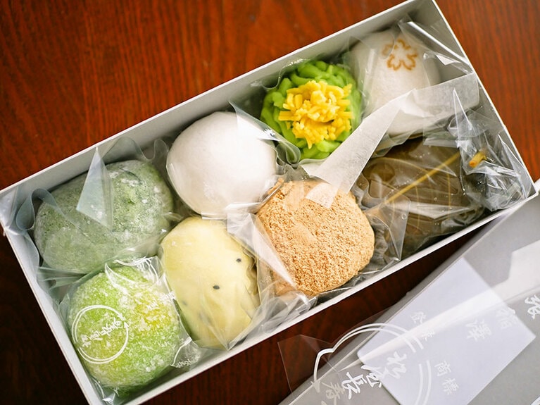 愛知県稲沢市にある松屋長春の和菓子。