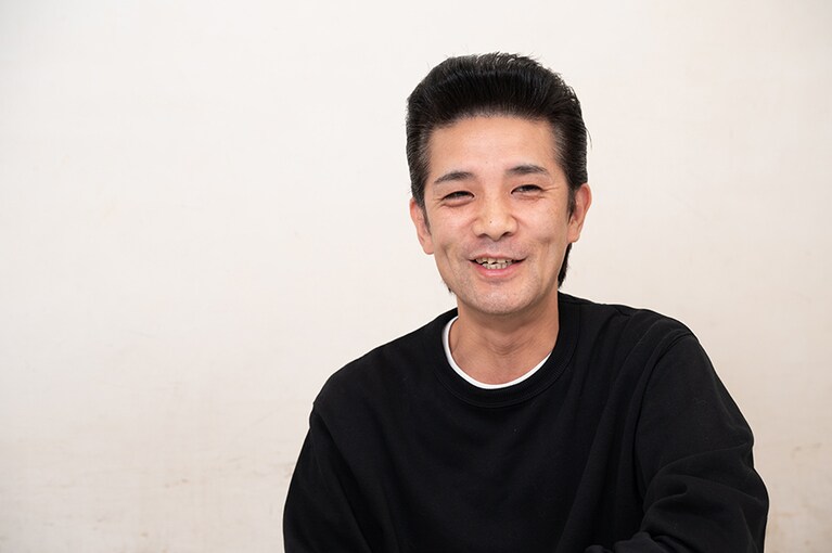 愛猫の話をしているときは柔らかな表情に。